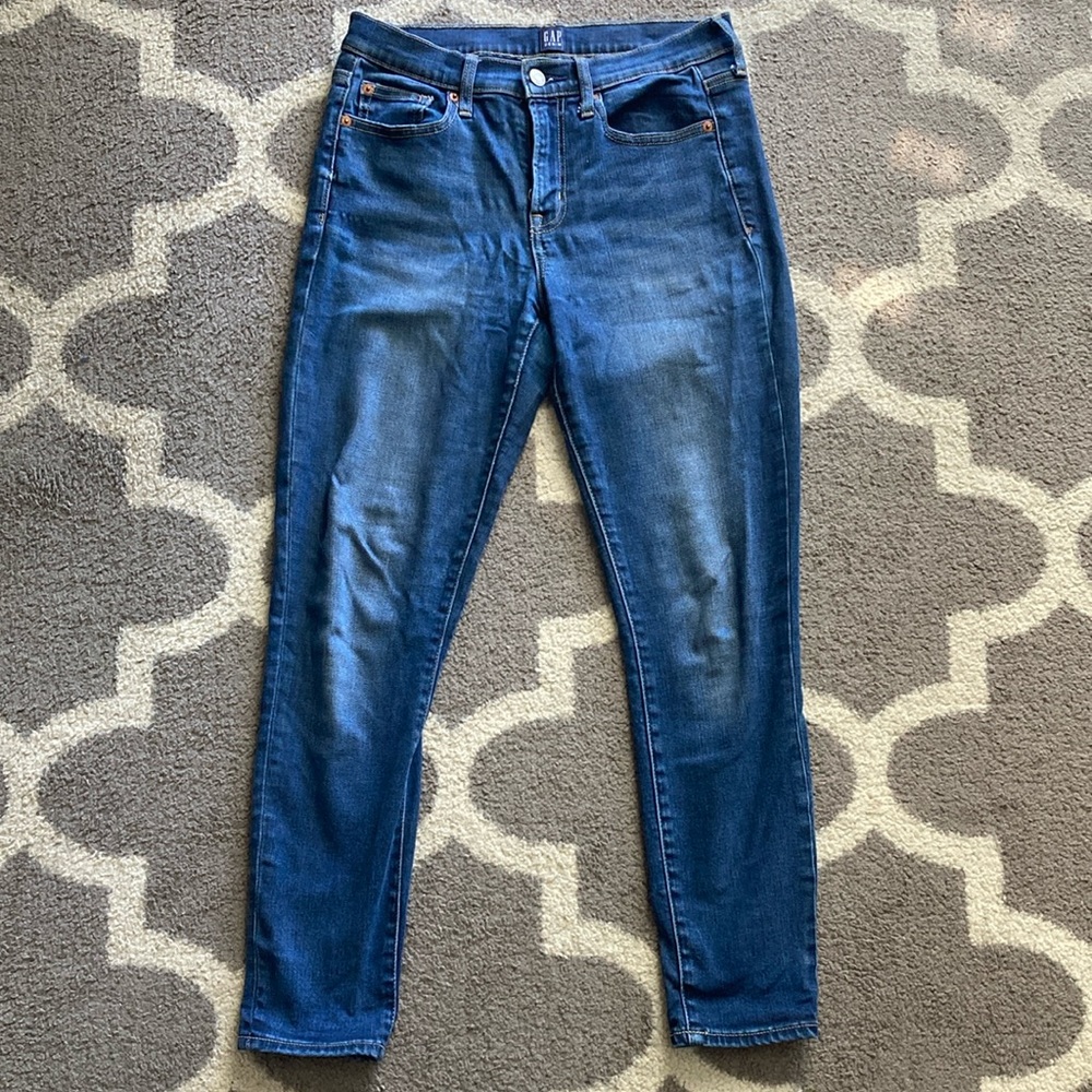 Soft Gap True Skinny Jeans, Size 6/28